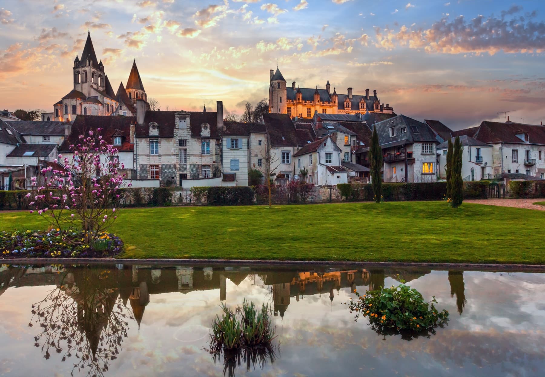 Loches